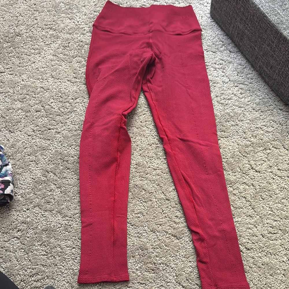 NUX Red Athletic Leggings with Streamlined Fit